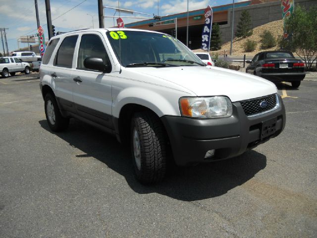 Ford Escape 2003 photo 2