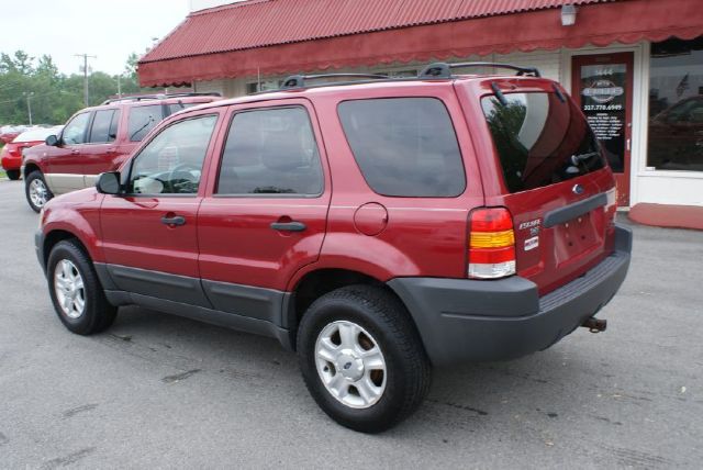 Ford Escape 2003 photo 1