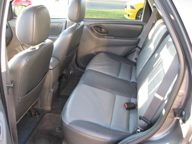 Ford Escape 2003 photo 3