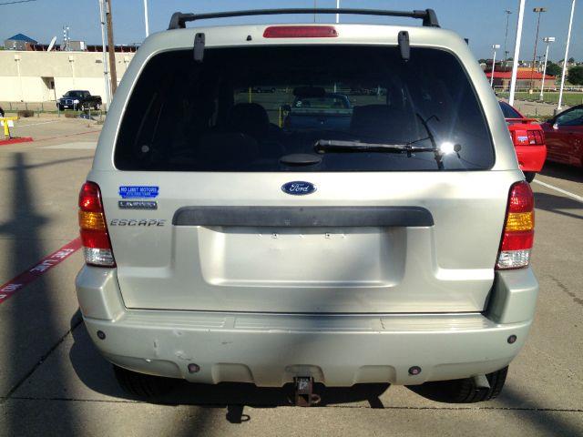 Ford Escape 2003 photo 2