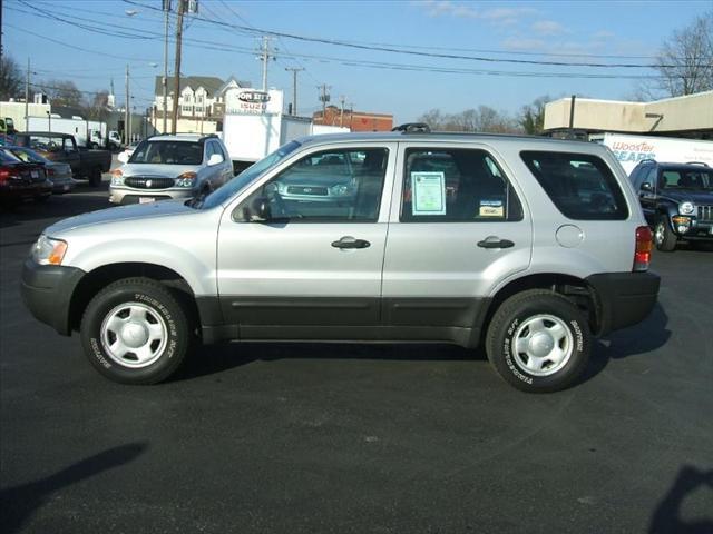 Ford Escape 2003 photo 1