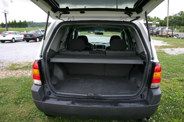 Ford Escape 2003 photo 10