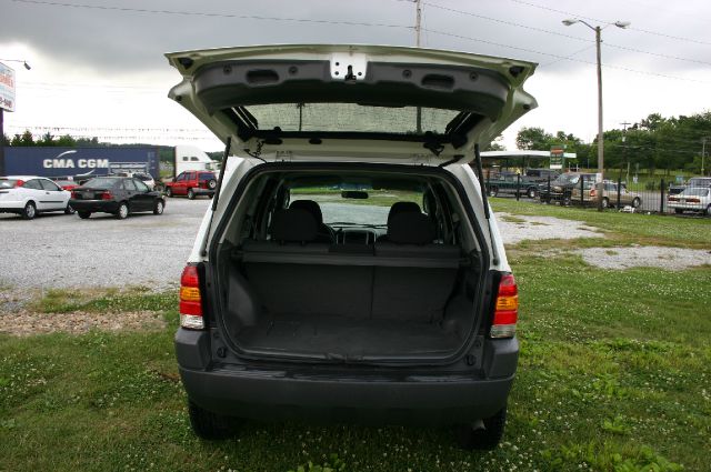 Ford Escape 2003 photo 3