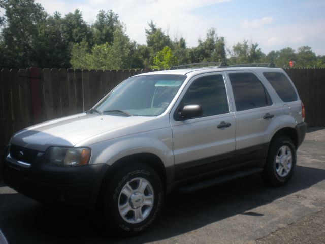 Ford Escape 2003 photo 1