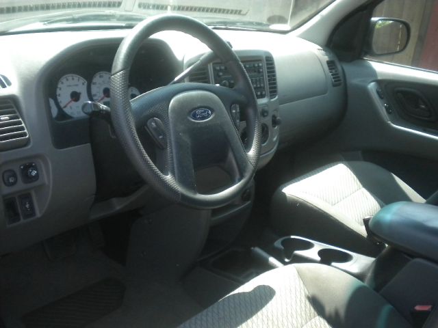 Ford Escape 2003 photo 4