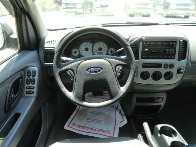 Ford Escape 2003 photo 8