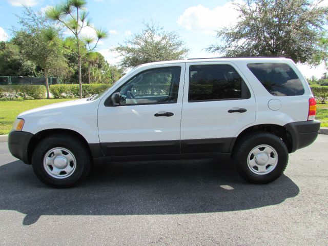 Ford Escape 2003 photo 1