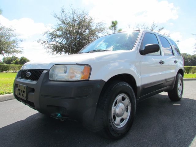 Ford Escape 2003 photo 2