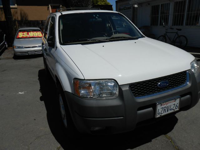 Ford Escape 2003 photo 1