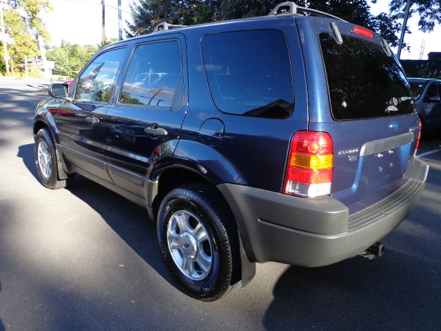 Ford Escape 2003 photo 1