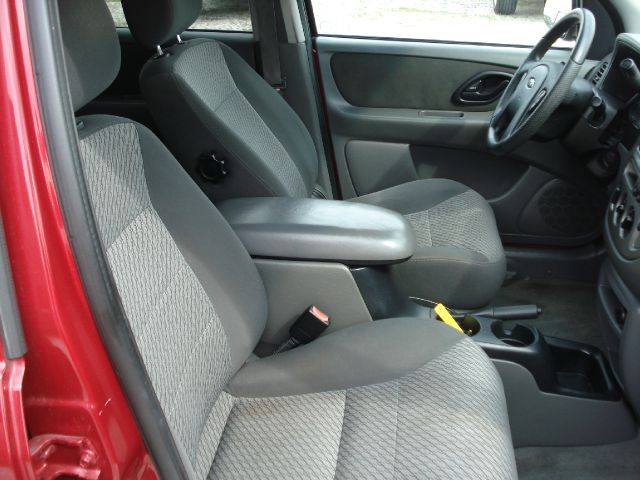 Ford Escape 2003 photo 15