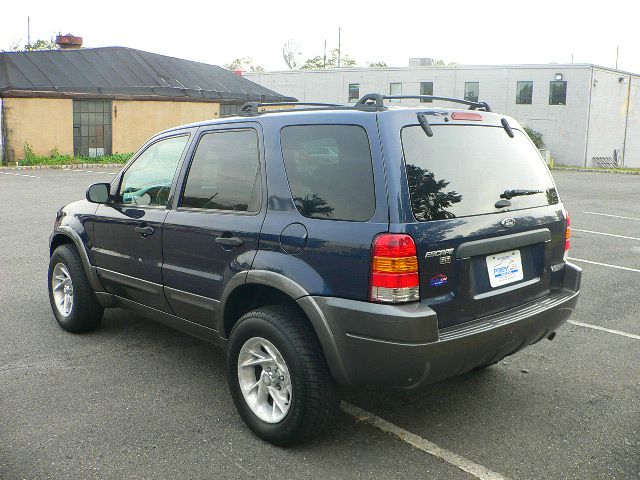 Ford Escape 2003 photo 2