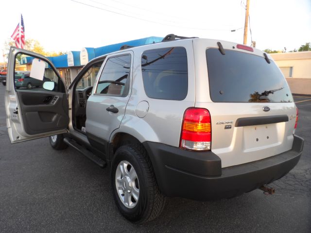 Ford Escape 2003 photo 10