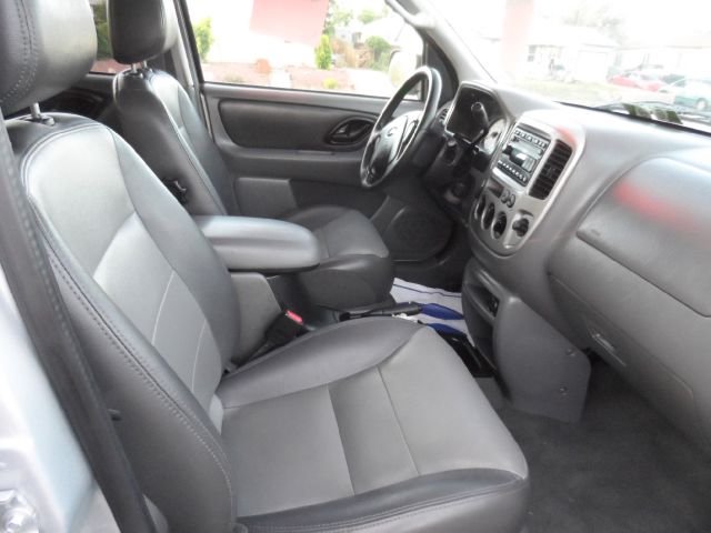 Ford Escape 2003 photo 4