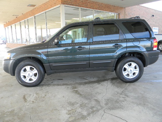 Ford Escape 2003 photo 1