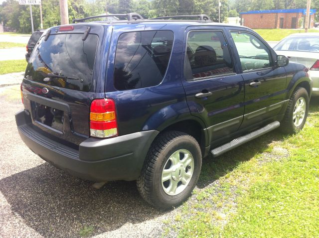 Ford Escape 2003 photo 2