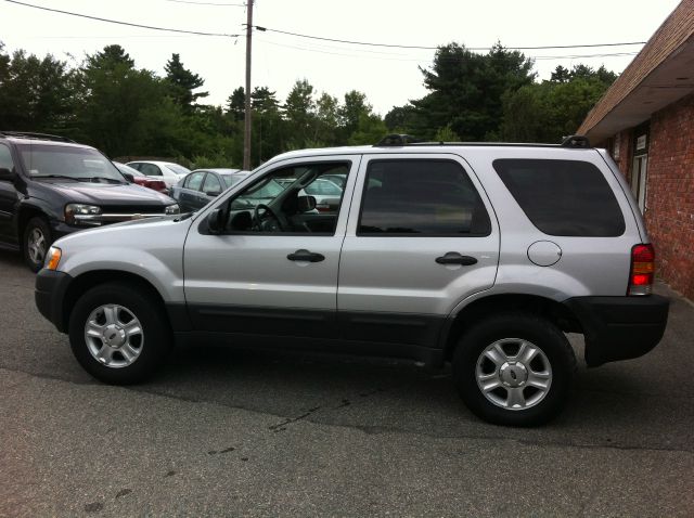 Ford Escape 2003 photo 1