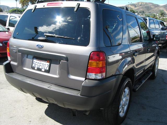 Ford Escape 2003 photo 2