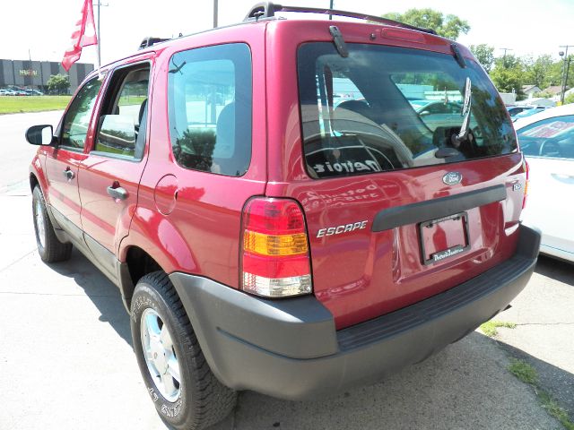 Ford Escape 2003 photo 2