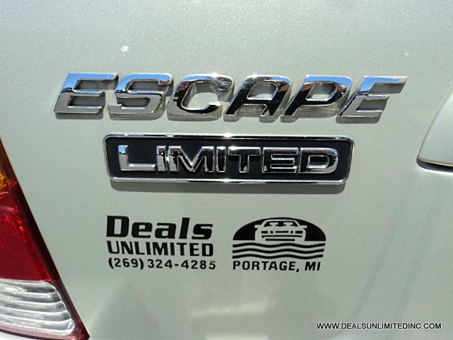 Ford Escape 2003 photo 12