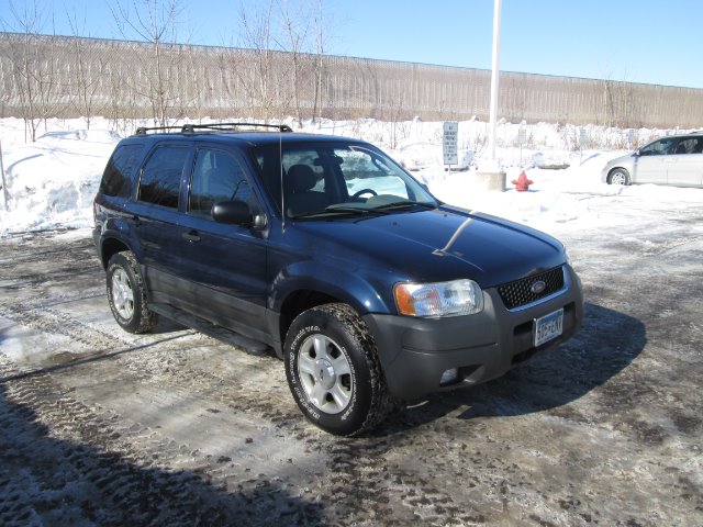 Ford Escape 2003 photo 2