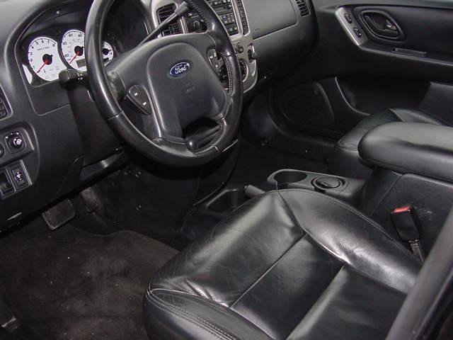 Ford Escape 2004 photo 4