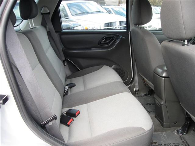 Ford Escape 2004 photo 5