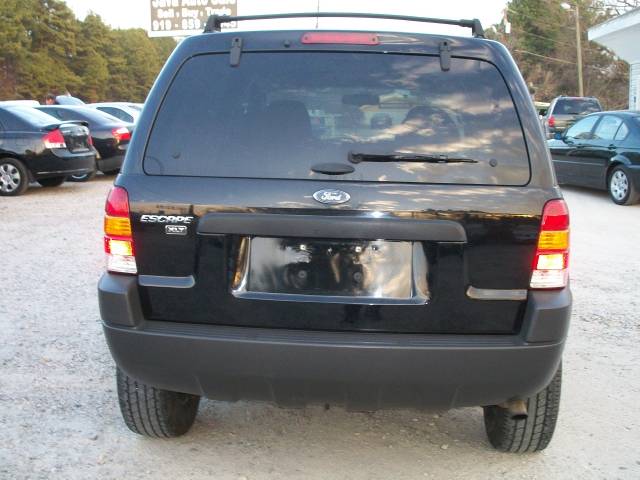 Ford Escape 2004 photo 3