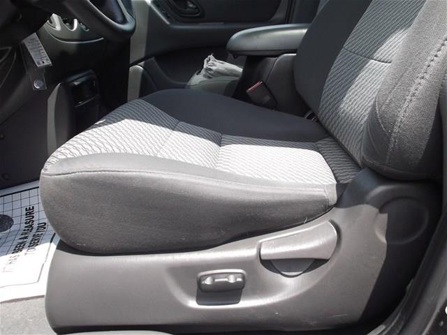 Ford Escape 2004 photo 4