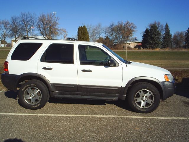 Ford Escape 2004 photo 2