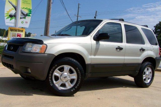 Ford Escape 2004 photo 1