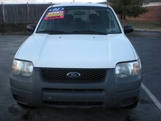 Ford Escape 2004 photo 1