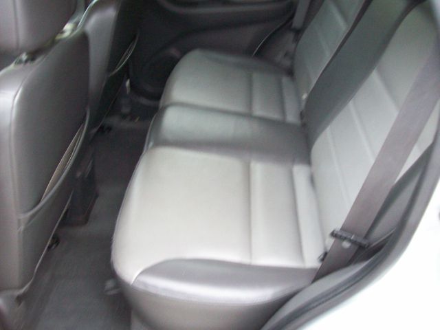 Ford Escape 2004 photo 2