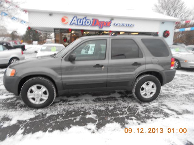 Ford Escape 2004 photo 3