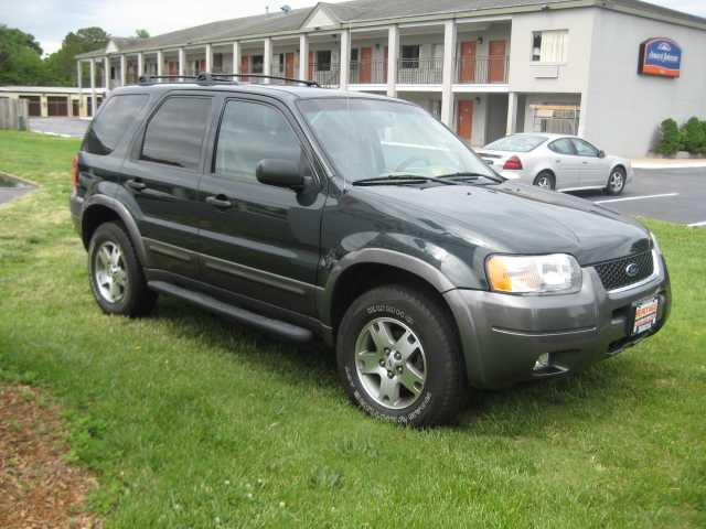 Ford Escape 2004 photo 1