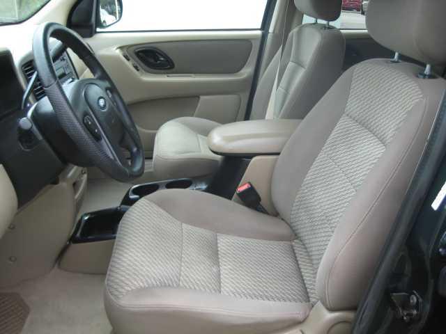 Ford Escape 2004 photo 5