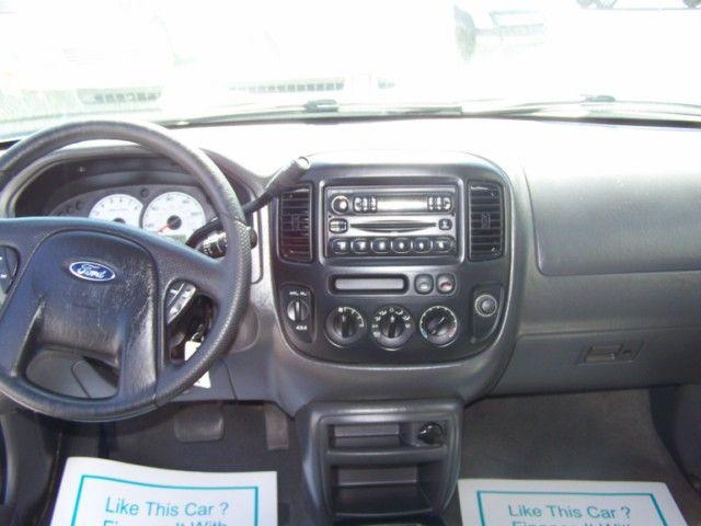 Ford Escape 2004 photo 4