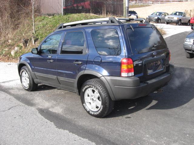 Ford Escape 2004 photo 3