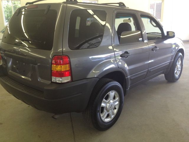 Ford Escape 2004 photo 4