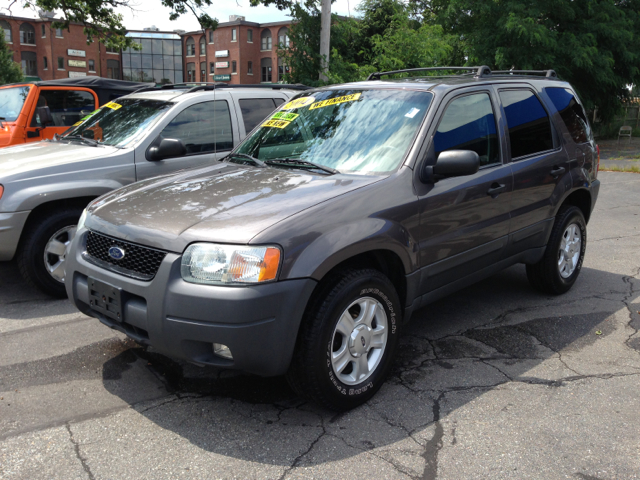 Ford Escape 2004 photo 3