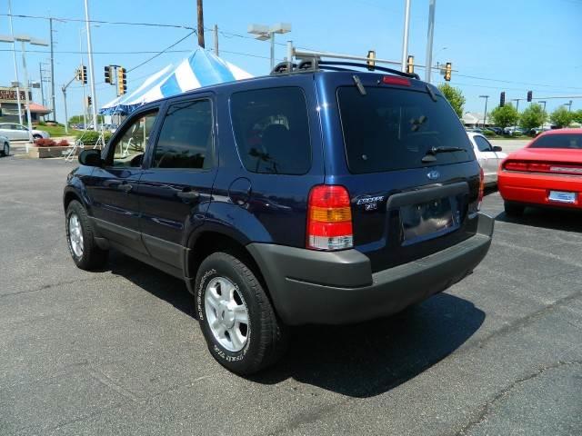 Ford Escape 2004 photo 3