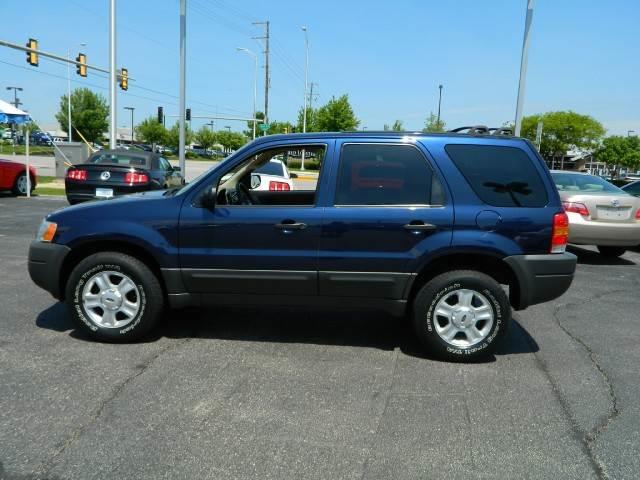 Ford Escape 2004 photo 8