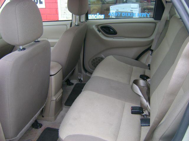 Ford Escape 2004 photo 5