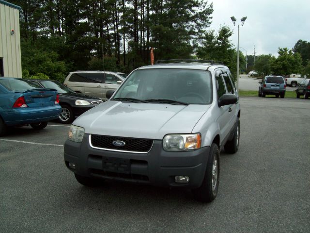 Ford Escape 2004 photo 2