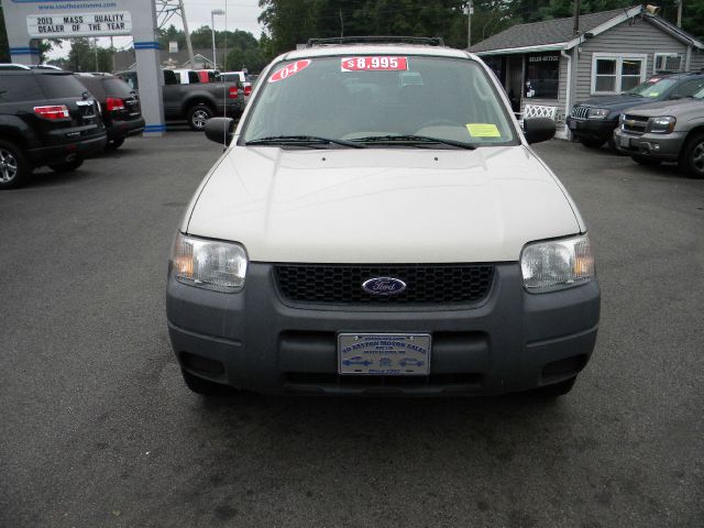 Ford Escape 2004 photo 2