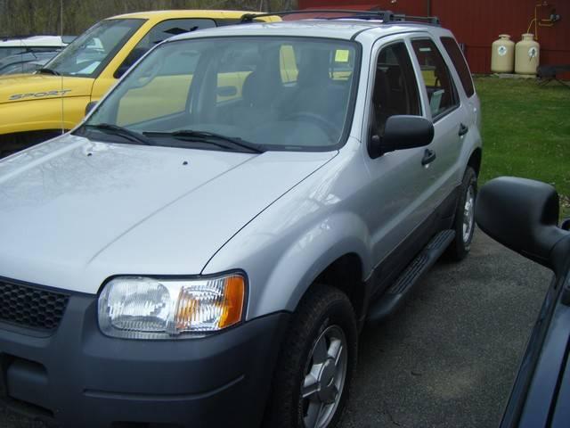 Ford Escape 2004 photo 2