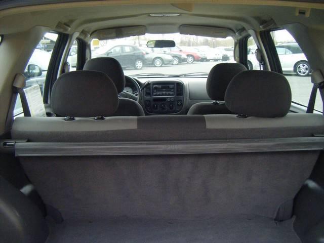 Ford Escape 2004 photo 4