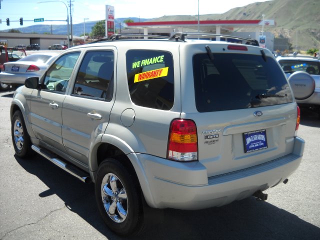 Ford Escape 2004 photo 4