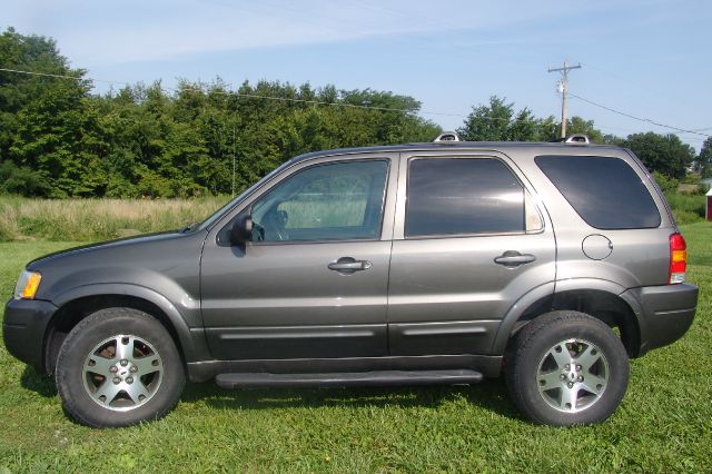 Ford Escape 2004 photo 1