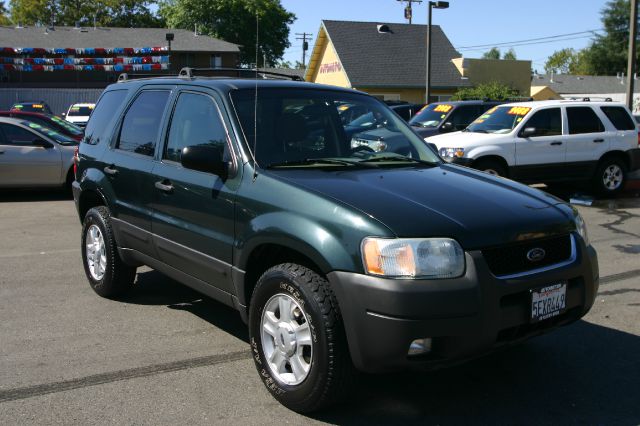 Ford Escape 2004 photo 1